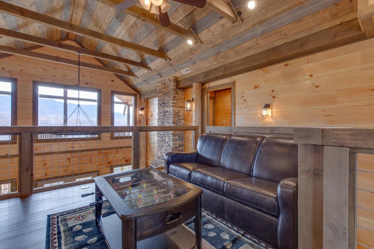 Great Smoky Lodge, 7 Bedroom New Construction, Pets, Wifi, Hot Tub, Sleeps 20 Gatlinburg Exterior photo